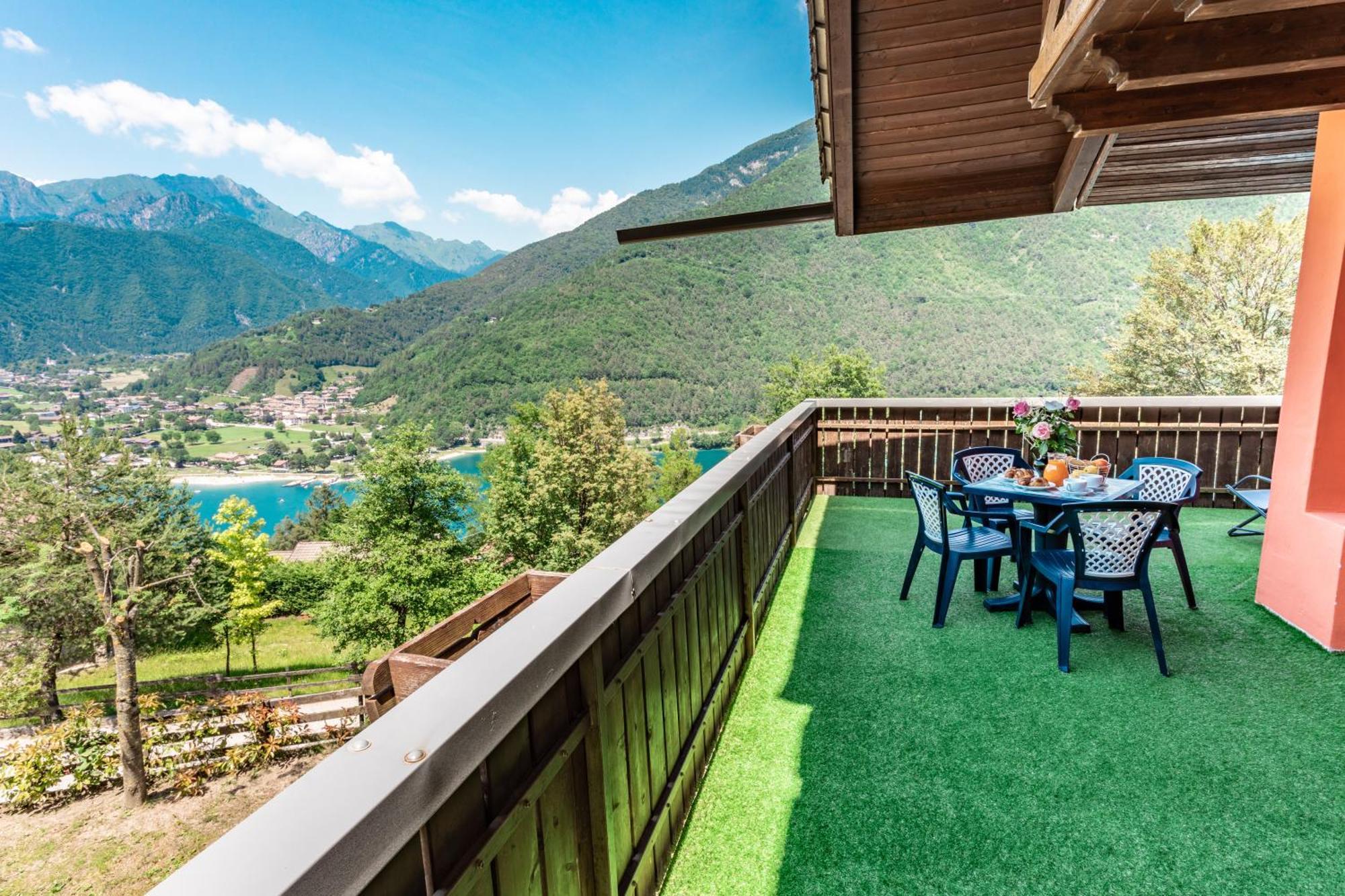 Le Terrazze Sul Lago - Ledro House Pieve Di Ledro Oda fotoğraf